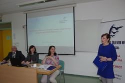 Na novinarski konferenci (od leve proti desni): Jože Zupančič, Iris Fink Grubačević, Tamara Vonta in Jerca Božič Kranjec.