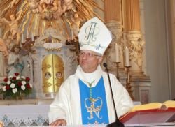 Novomeški škof Andrej Glavan. (Foto: J. A., arhiv DL)