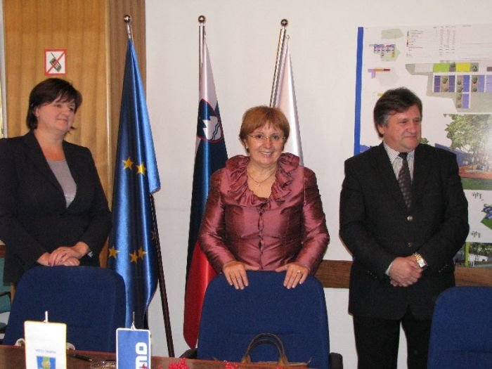 Trimo z občino podpisal pogodbo za 2,5 milijona evrov