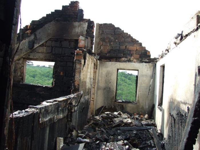FOTO: Pogorel vikend na Debencu