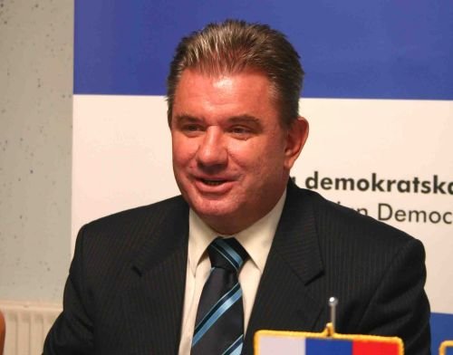 Andrej Vizjak, v prejšnji Janševi vladi minister za gospodarstvo, naj bi sedaj prevzel ministrstvo za delo, družino in socialne zadeve. (Foto: M. L., arhiv DL)
