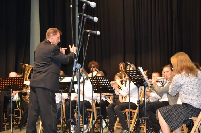 Pihalni orkester Glasbene šole Sevnica.