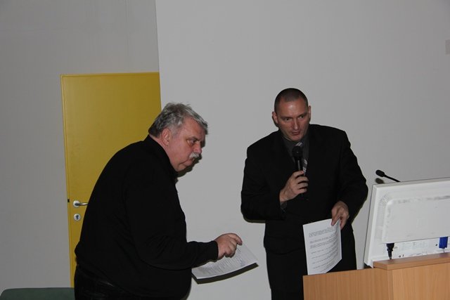 Povezovalec in organizator konference dr. Jože Podgoršek (desno) in Gorazd Marinček. (Foto: BDG)