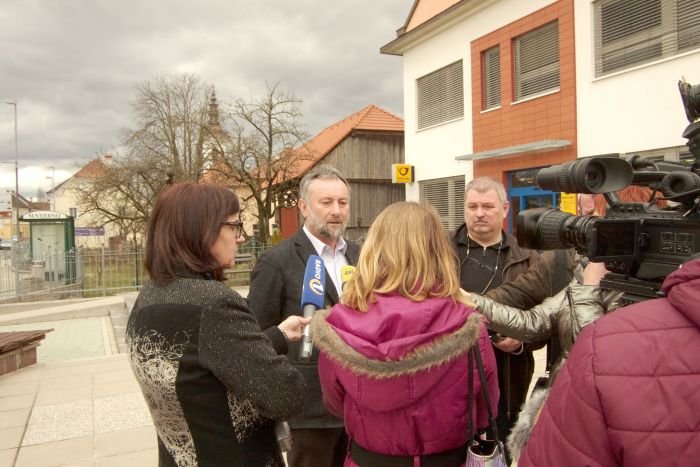 Župan Radko Luzar je novinarjem odgovarjal na vprašanja.