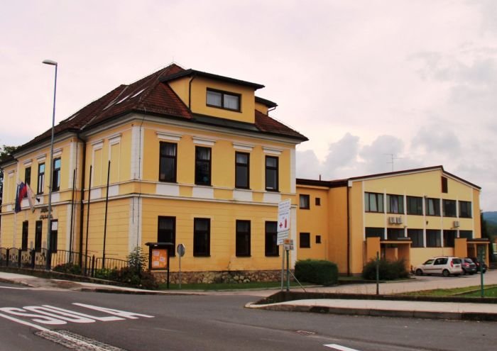 Gradbeno dovoljenje za cerkljansko šolo Brežičani pričakujejo do konca maja. (Foto: občina Brežice)