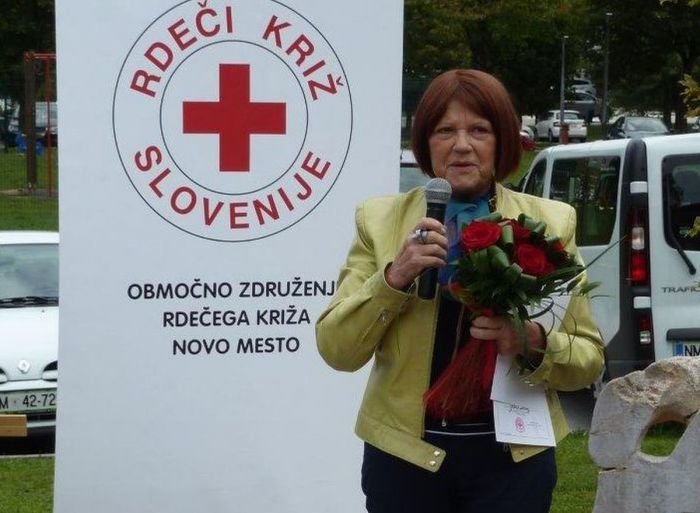 Prejemnica priznanja OZRK Novo mesto Jožica Škof (Foto: OZRK Novo mesto)