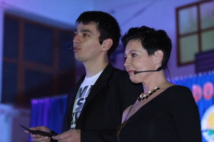Prireditev sta povezovala Matej Kocjančič in Maja Kokol.