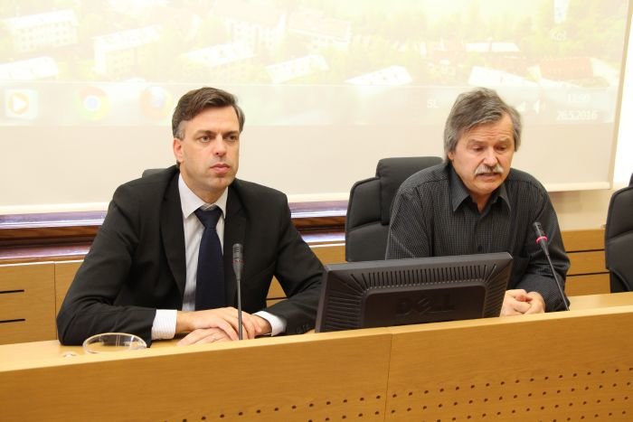 Župan Gregor Macedoni in energetski svetovalec Dušan Knafelc (Foto: M. Ž.)