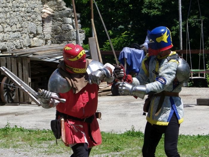 Obiskovalci si bodo lahko ogledali pravo viteško bitko in spoznavali srednjeveško življenje.