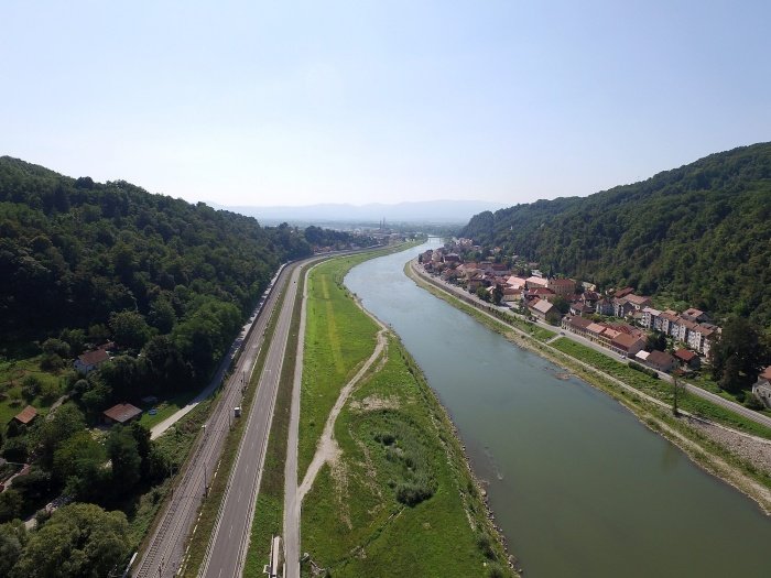 Cesta med Brestanico in Vidmom je obnovljena. (Vir fotografij: Občina Krško)