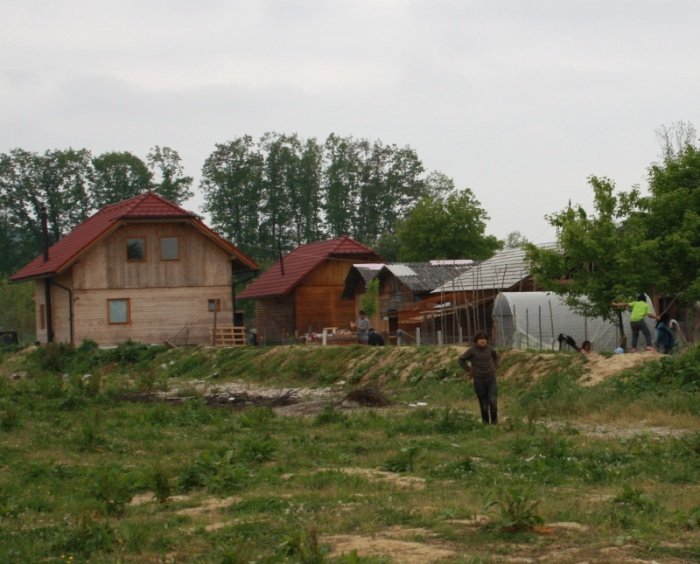 Romsko naselje v Dobruški vasi (Foto: J.A.)