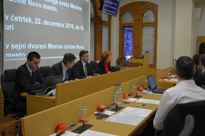 Tik pred iztekom leta je župan Gregor Macedoni predstavil večje naložbe v prihajajočem letu in razloge za spremembo proračuna.