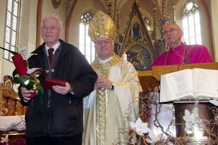Ivan Cvitkovič, škof Andrej Glavan in generalni vikar novomeške škofije prelat Božidar Metelko.