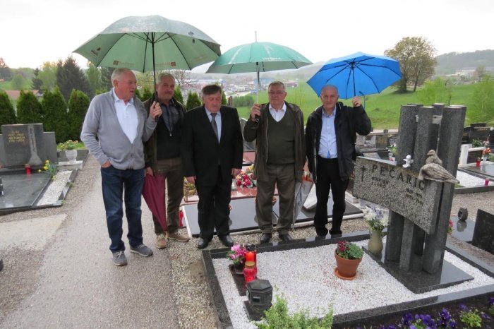 Člani nekdanjega sveta MS Metlika so se spomnili preminulih članov