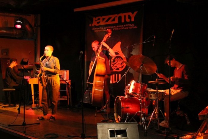 Jazzinty - 17