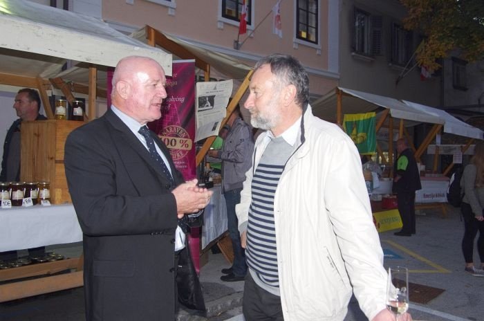 Direktor Kmetijske šole Grm Tone Hrovat in Radko Luzar, šentjernejski župan.