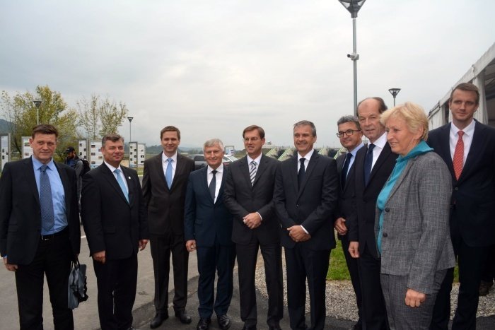 Predsednik vlade Miro Cerar in okoljska ministrica Irena Majcen sta se v Posavju, natančneje v Brežicah, nazadnje mudila konec septembra, ko so slavnostno odprli HE Brežice. (Foto: A. N., arhiv DL)