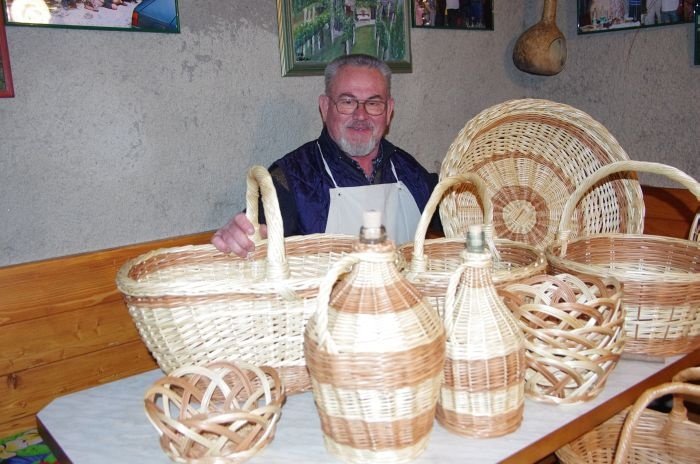 Janez Hočevar je lahko ponosen na svoja rokodelska dela.