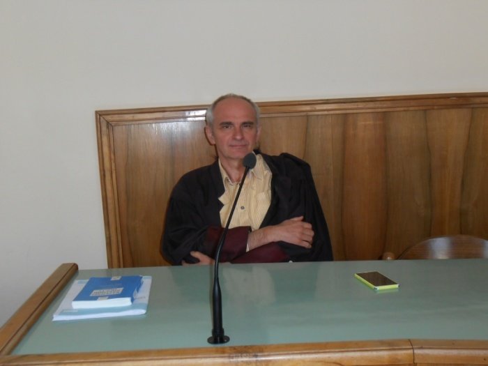 Obtoženega je zagovarjal odvetnik Milan Vajda.