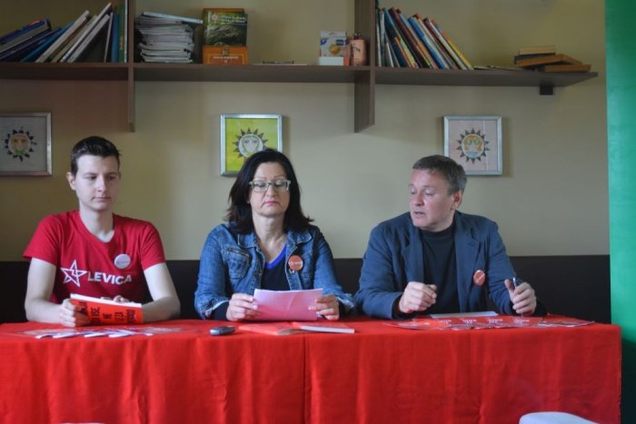Z včerajšnje novinarske konference: Klemen Tršinar, Irena Levičar in Blaž Habjan (z leve proti desni; foto: M. M.)