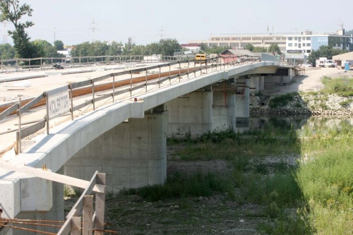 Novi most so gradili približno dve leti. Posnetek je z avgusta lani. (Foto: B. B., arhiv DL)