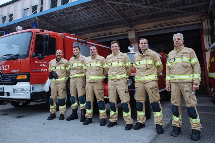Krški poklicni gasilci skrbijo za varnost približno 70.000 prebivalcev Posavja. (Foto: Zavarovalnica Triglav)