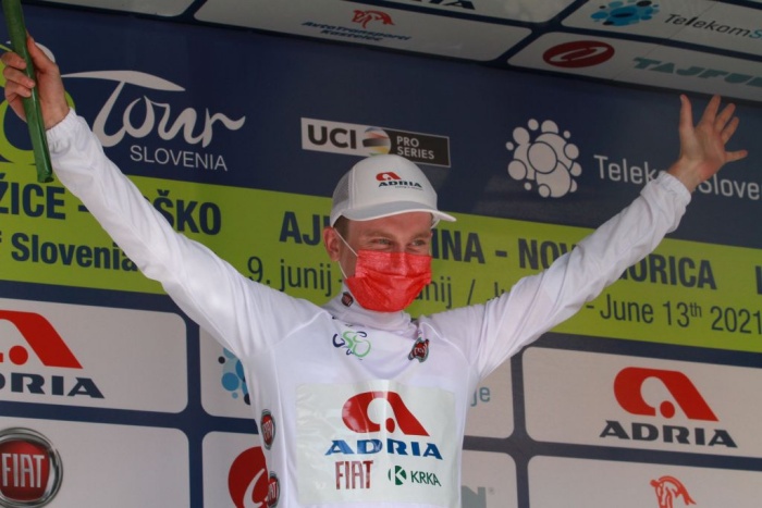 Kristjan Hočevar je v zadnji etapi ubranil belo majico najboljšega mladega kolesarja. (Foto: R. N.)