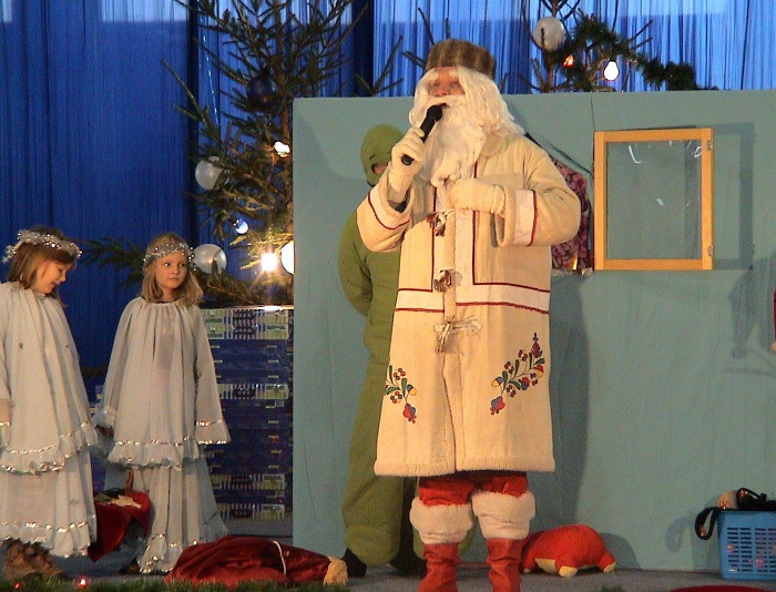 Dedek Mraz DPM Mojca bo letos nosil darila le še v treh dolenjskih občinah.