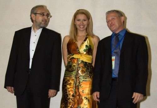 Dirigent tamburaškega orkestra Zoran Mulić, Darja Štravs Tisu in predsednik strokovne komisije Damir Zajc (Foto: Janez Garvas)