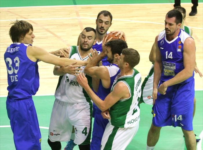 Košarkarji Krke so jeseni MZT doma premagali za štiri točke, v Skopju so sinoči izgubili za dve. (Foto: I. V./arhiv DL)