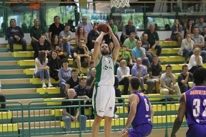 Jure Lalić je bil z 20 točkami najboljši strelec Krke na prvi polfinalni tekmi z Domžalami. (Foto: I. Vidmar)
