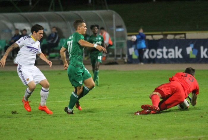 Mariborski vratar Jasmin Handanović je imel polne roke dela. (Foto: I. Vidmar)