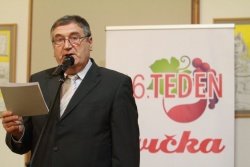 Predsednik Zveze društev vinogradnikov Dolenjske Miran Jurak