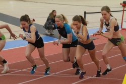 Klara Ljubi (skrajno desno) je bil najhitrejša v teku na 3000 m.