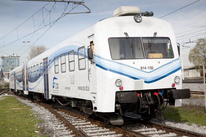 Obnovljeni vlak bodo uporabljali na različnih prorah, tudi Novo mesto - Metlika. (Foto: Slovenske železnice)