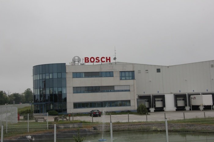 Bosch v Krškem pakira izdelke v sodelovanju s partnerjem Grieshaber Logistika. (Foto: B. D. G.)