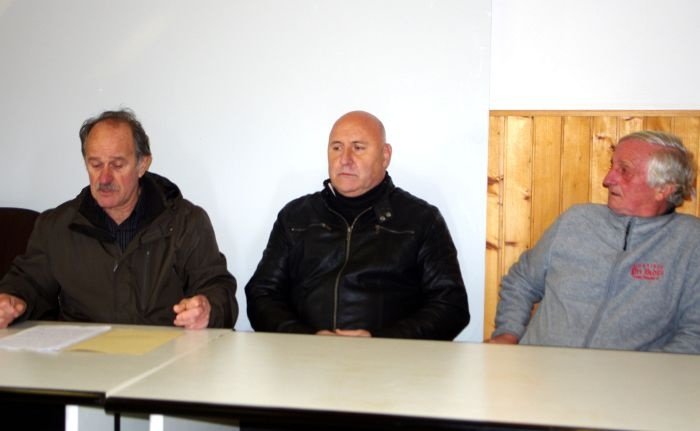 Na delovnem sestanki CI za zdravstvo v občini Šmarješke Toplice (od leve proti desni): Jože Fink, Tone Bregač in Janez Krmc.