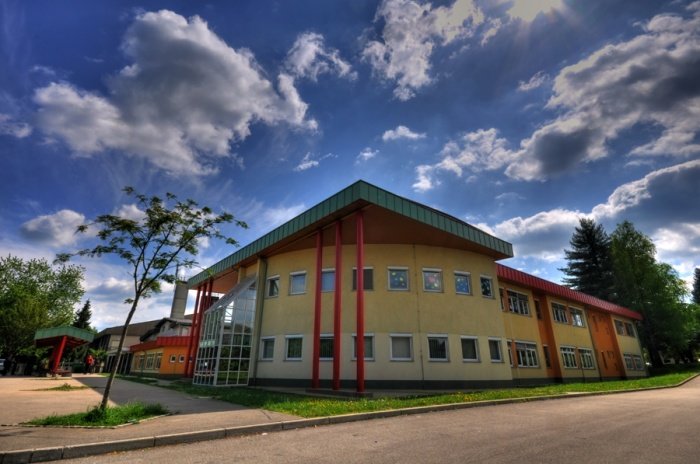 Osnovna šola Loka Črnomelj (Foto: Arhiv šole)