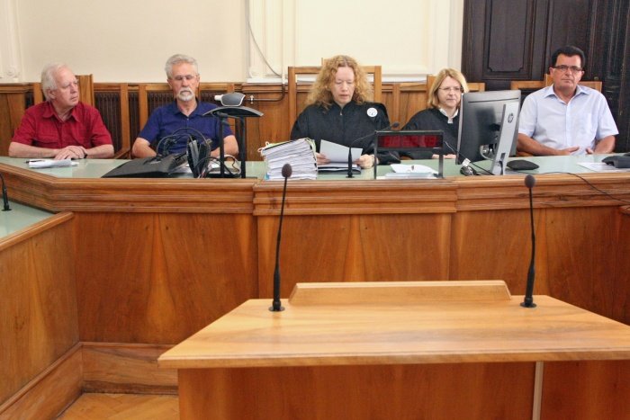 Senat novomeškega okrožnega sodišča je Palčiču dosodil 25 let zapora. (Foto: B. B.)