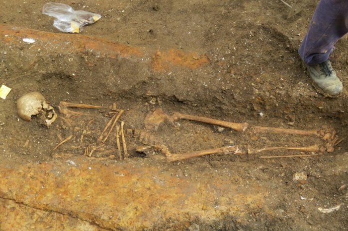 V starem črnomaljskem mestnem jedru našli na stotine skeletov