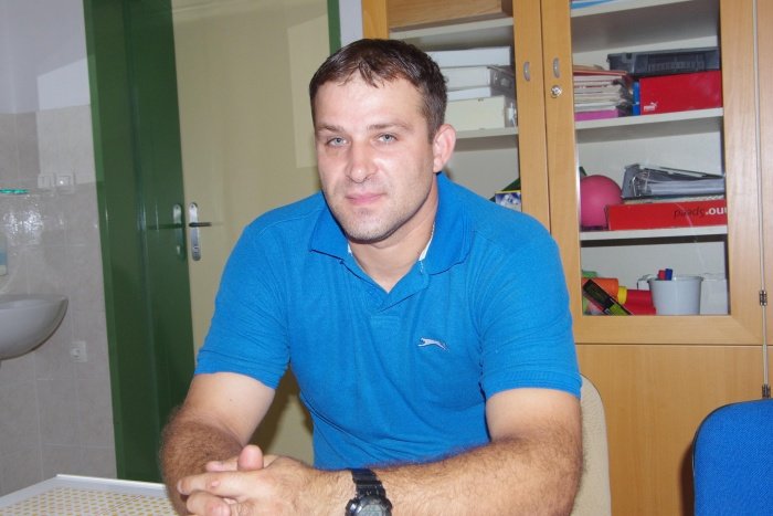 Mitja Novak že 15 let dela v OŠ Frana Metelka Škocjan, a žal ne za nedoločen čas.