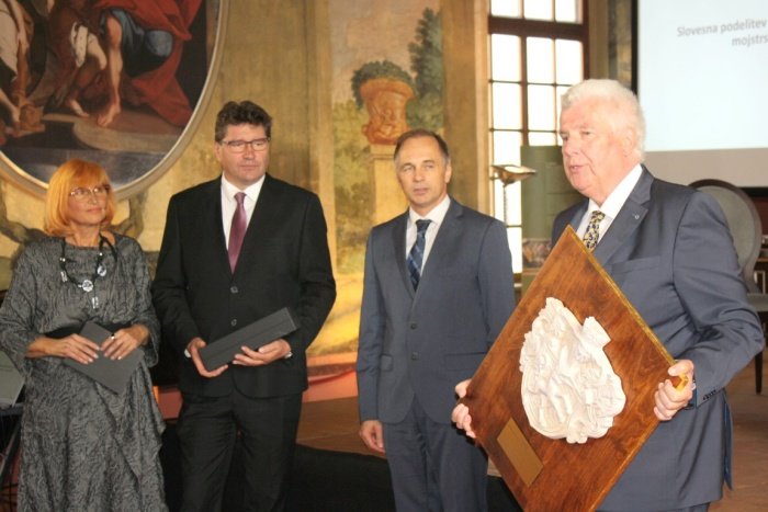 Brežiški župan Ivan Molan, predsednik Ustavnega sodišča Rajko Knez in Tadej Bajd (z leve). (Foto: M. L.)