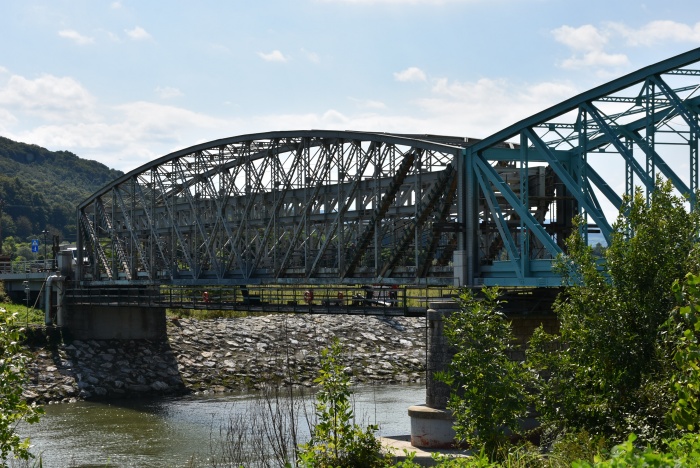 Železni most čez Krko in Savo v Brežicah bo obnovljen konec junija 2021