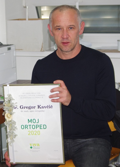 Priznanje Moj ortoped 2020 Gregorju Kavčiču veliko pomeni, ker so mu ga dali njegovi pacienti.