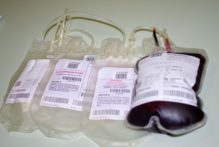 Iz darovane krvi bodo ločili njene komponente.
