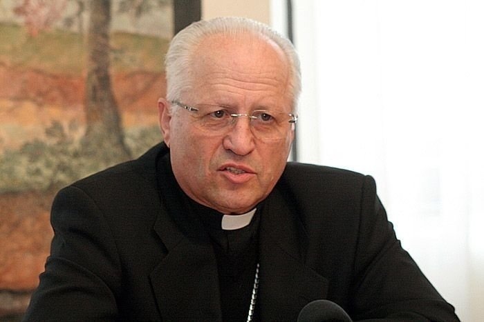 Andrej Glavan, prvi škof leta 2006 ustanovljene novomeške škofije, je dobil naslednika. (foto: B. B., arhiv DL)