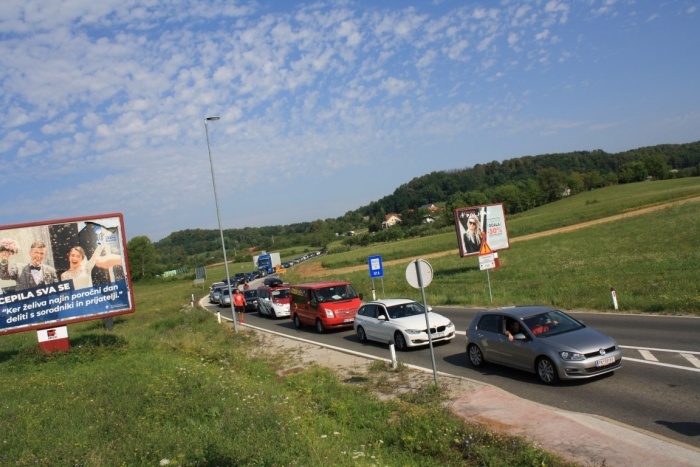 V Metliki še letos asfalt do Križevske vasi za ublažitev težav ob prometnih zastojih