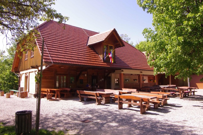 V prodaji je tudi novi planinski dom na Miklavžu, ki je priljubljena točka za pohodnike, kolesarje in vse ljubitelje narave.