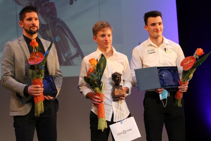 Najboljši športniki leta: (z leve proti desni) namiznoteniški igralec Uroš Slatinšek, kolesar Gal Glivar in atlet Matevž Šuštaršič.