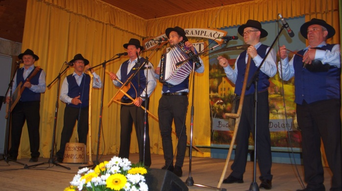 Bučenski ramplači so med korono postali polnoletni in štejejo zdaj že 19 let. Tradicionalni koncert so pripravili 17-ič.
